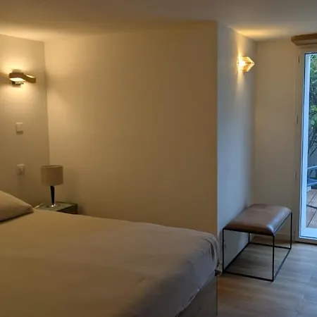 Spacious With Garden